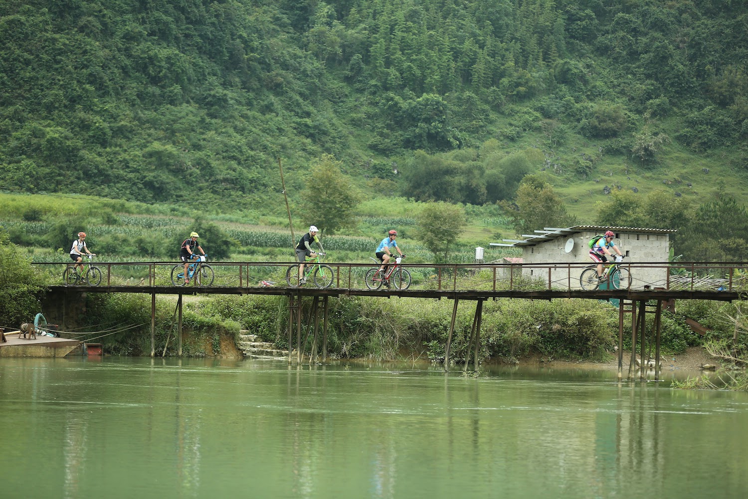 Oct-2017-Biking-Cao-Bang-Photo-Credit-Nam-Nguyen-toquoctv-62