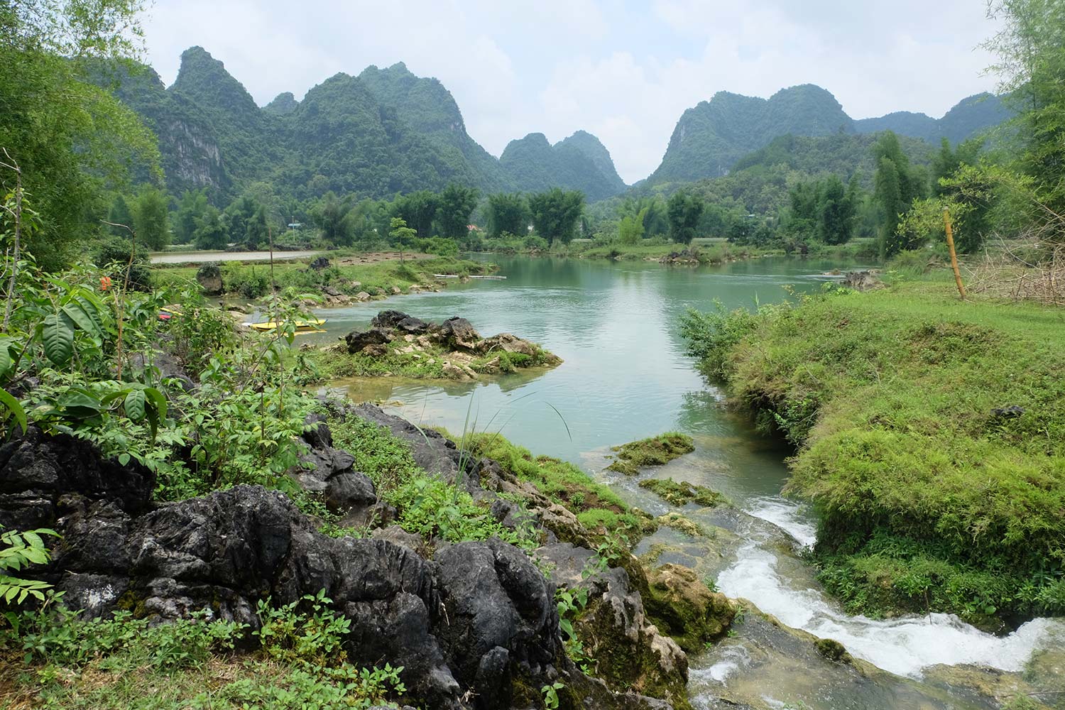 Quay-Son-River-2-Cao-Bang-Vietnam-Responsible-Tourism