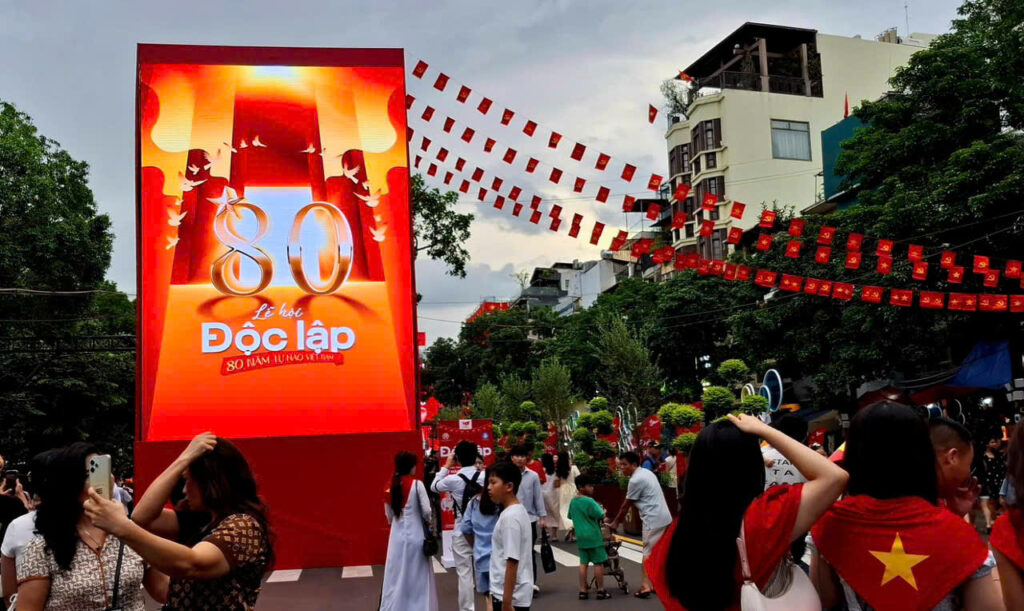Fête de l'indépendance du Vietnam A80